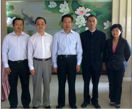 湖北省委统战部副巡视员刘爱党、湖北欧盟同学会秘书长燕元沂、武汉留学生创业园常务副主任袁煜农一行来我司考察
