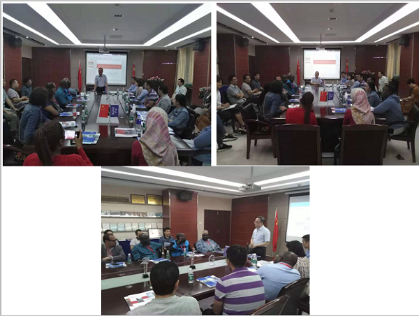 一带一路14国国际友人参观考察AG百家乐光电